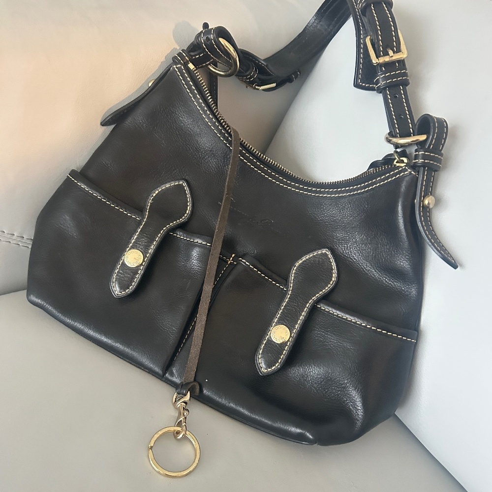 Title: Dooney & Bourke Florentine “Lucy” Medium Hobo — Black Pebble Leather —